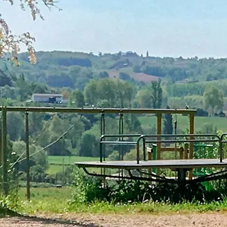 Vakantiehuis In De Quercy Monclar-de-Quercy