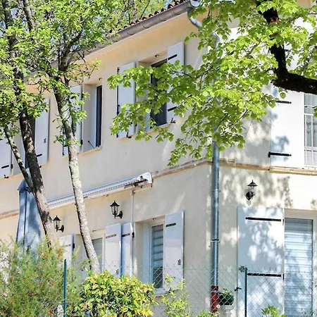 Holiday home In De Quercy Monclar-de-Quercy